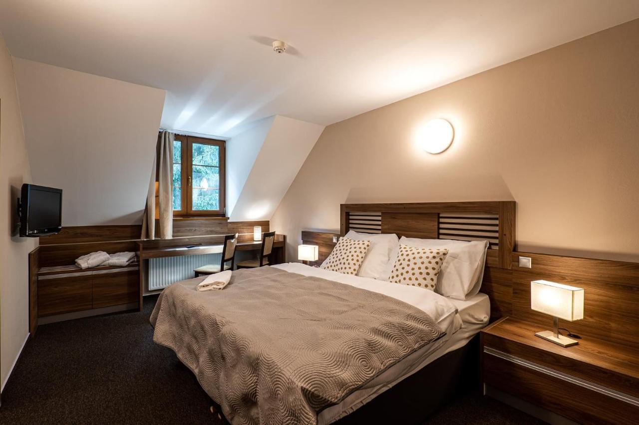 Wellness Hotel Pod Kycmolem Horní Lomná Eksteriør bilde