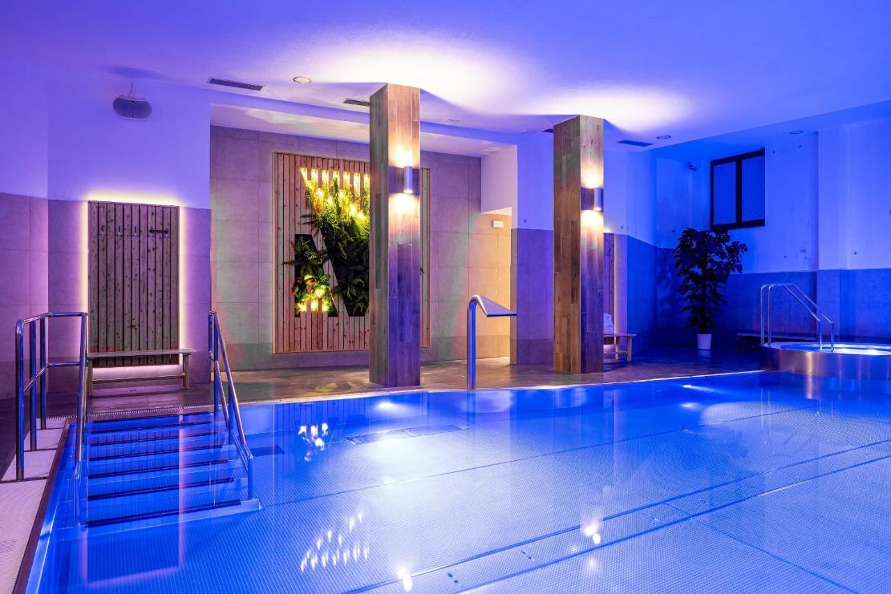 Wellness Hotel Pod Kycmolem Horní Lomná Eksteriør bilde